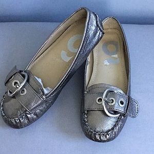 Nine West Flats with Buckle Kids Size 1 1/2 M